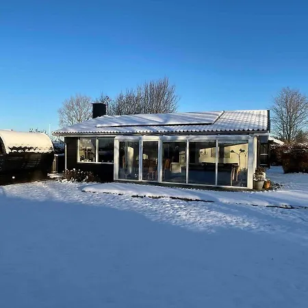 W Sauna And View To The Baltic Sea 펜션 노르보르